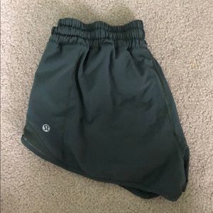 Lululemon Hotty Hot Shorts 2.5”
